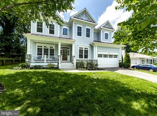 1300 N Tuckahoe St, Falls Church, VA 22046