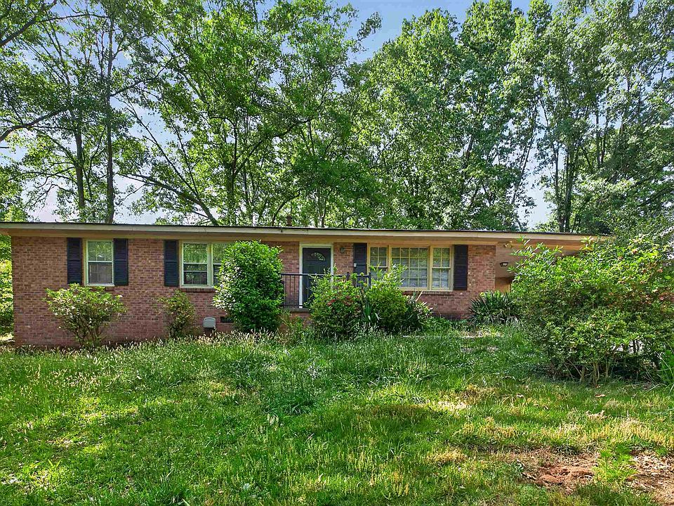 1st image of 482 Carolyn Dr