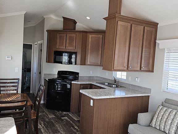 4th image of 200 Banana River Dr