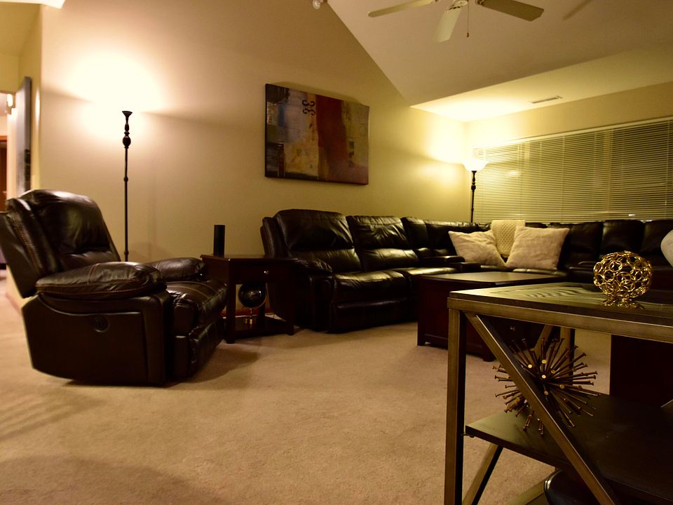 1st image of 2849 W Drexel Ave Unit 622