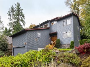 10405 SW 14th Dr, Portland, OR 97219