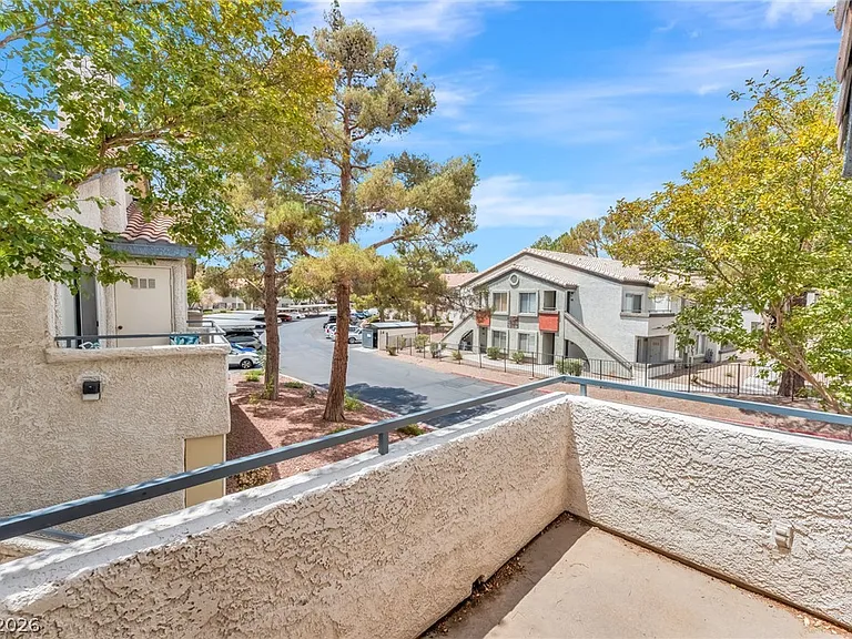 3125 Casey Dr #202 — Photo 24