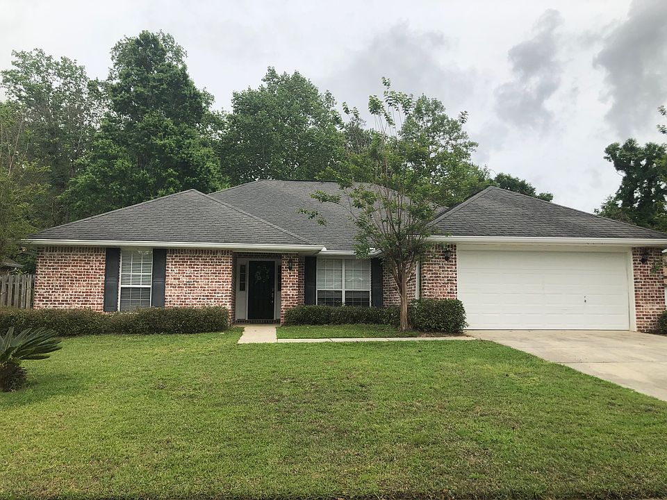1st image of 706 Hidden Oaks Dr