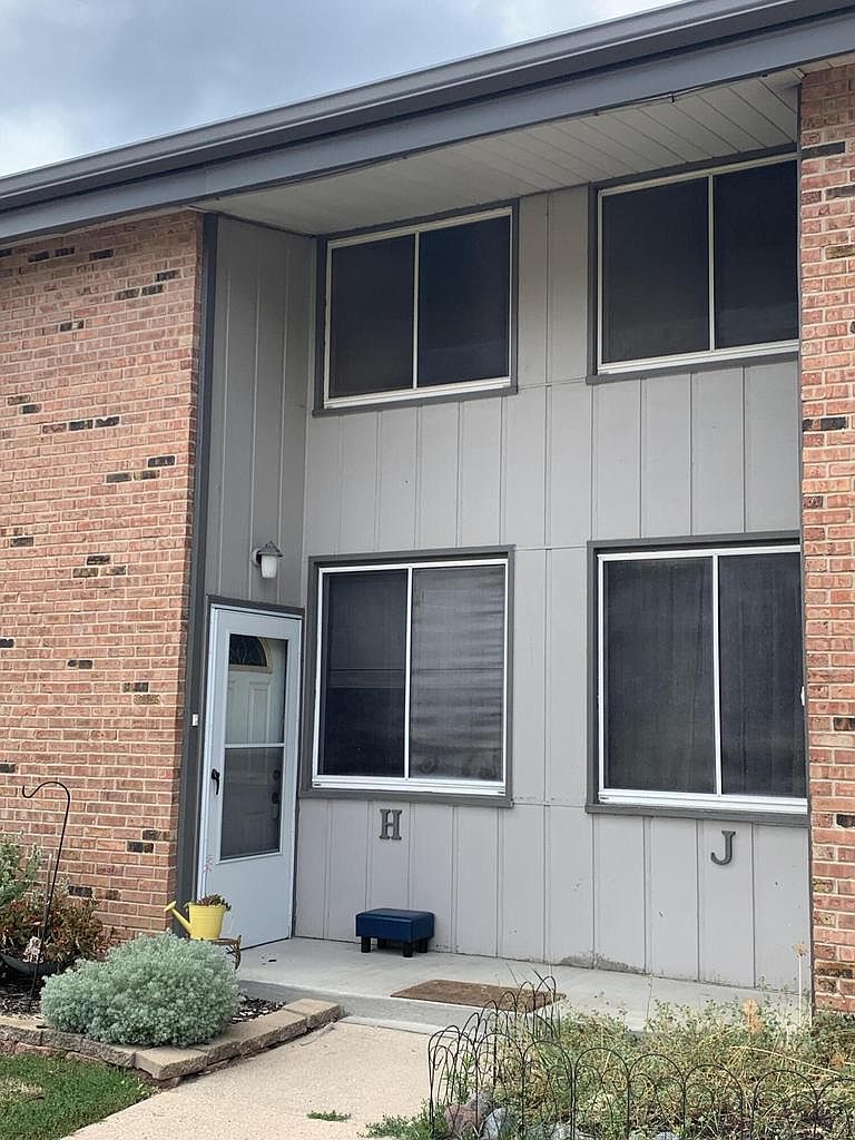 1434 Big Bend ROAD UNIT H, Waukesha, WI 53189 MLS 1842727 Zillow