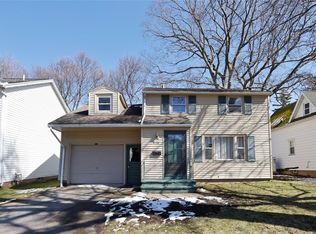 365 Estall Rd, Rochester, NY 14616