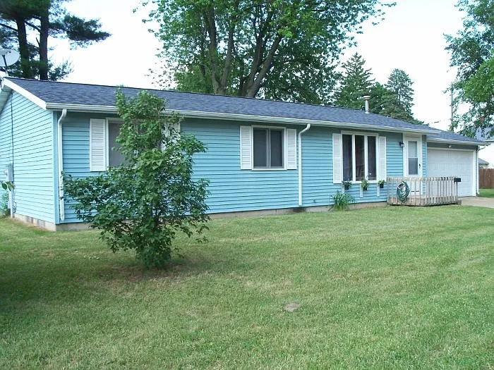 322 W Mill St photo 1