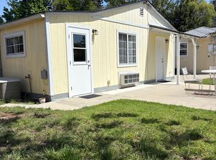 2405 W Monterey Ave, Burbank, CA 91506