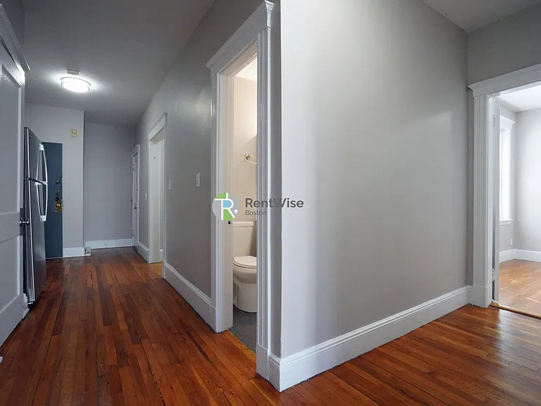 9 Carol Ave #3 — Photo 15