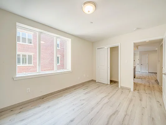 Rented by Bouklis Group | media 11