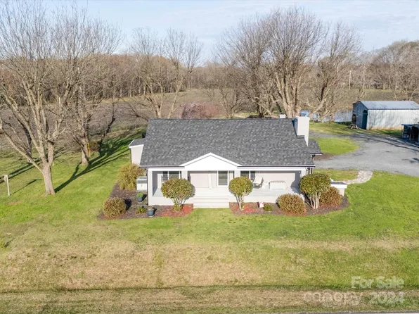 8611 Harvell Rd, Stanfield, NC 28163