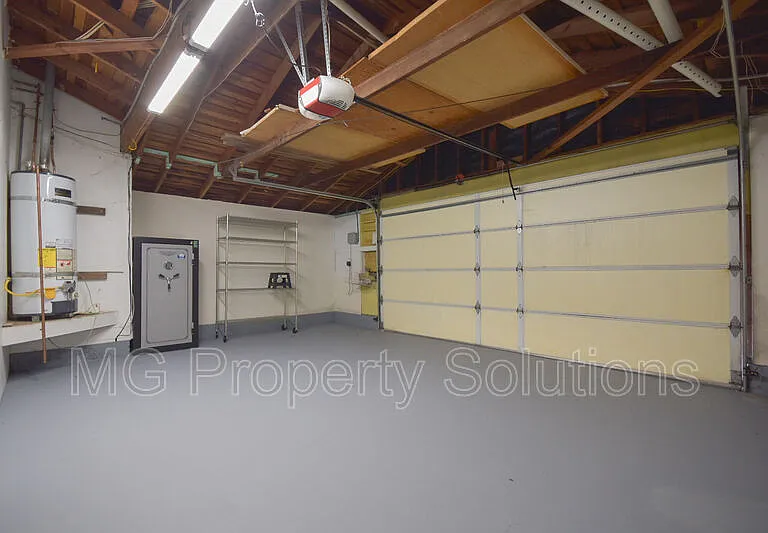 521 Rowland Blvd — Photo 23