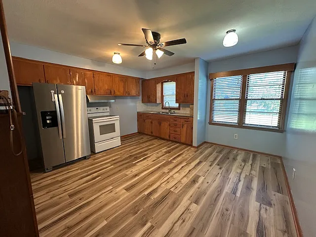 2602 E Pawnee Ave — Photo 3