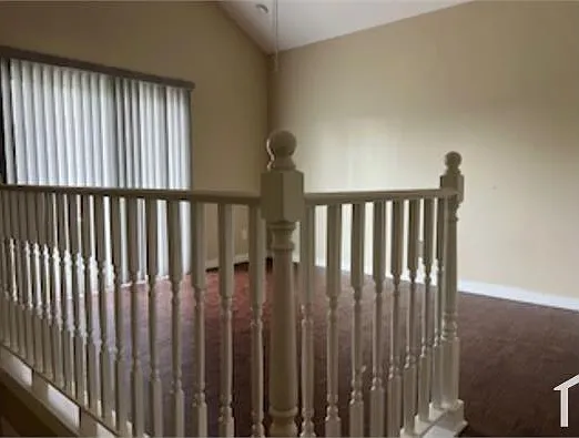 4 bed, 2000 sqft, $2,150 — Photo 2