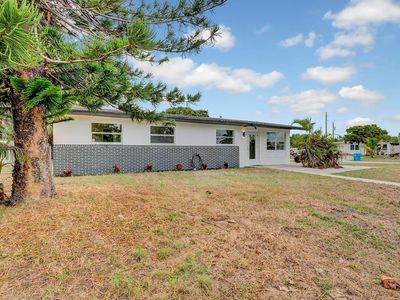 220 N Atlantic Drive, Boynton Beach, FL, 33435