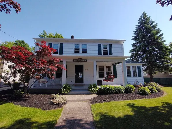 5162 Old Lake Rd, Geneva, OH 44041