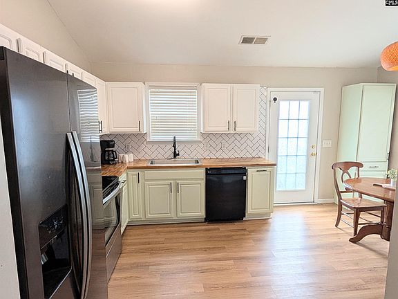 5th image of 135 Savannah Hills Dr