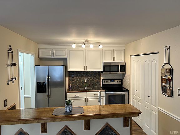 4th image of 8313 Scottingham Dr