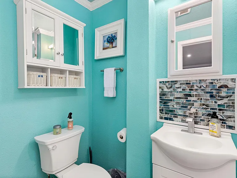 W Russell Pl — Photo 13