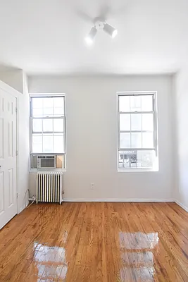 Rented by The Agency | media 2