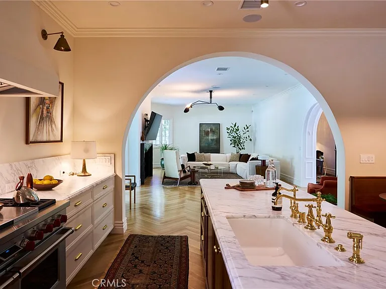 4427 Westchester Dr — Photo 16