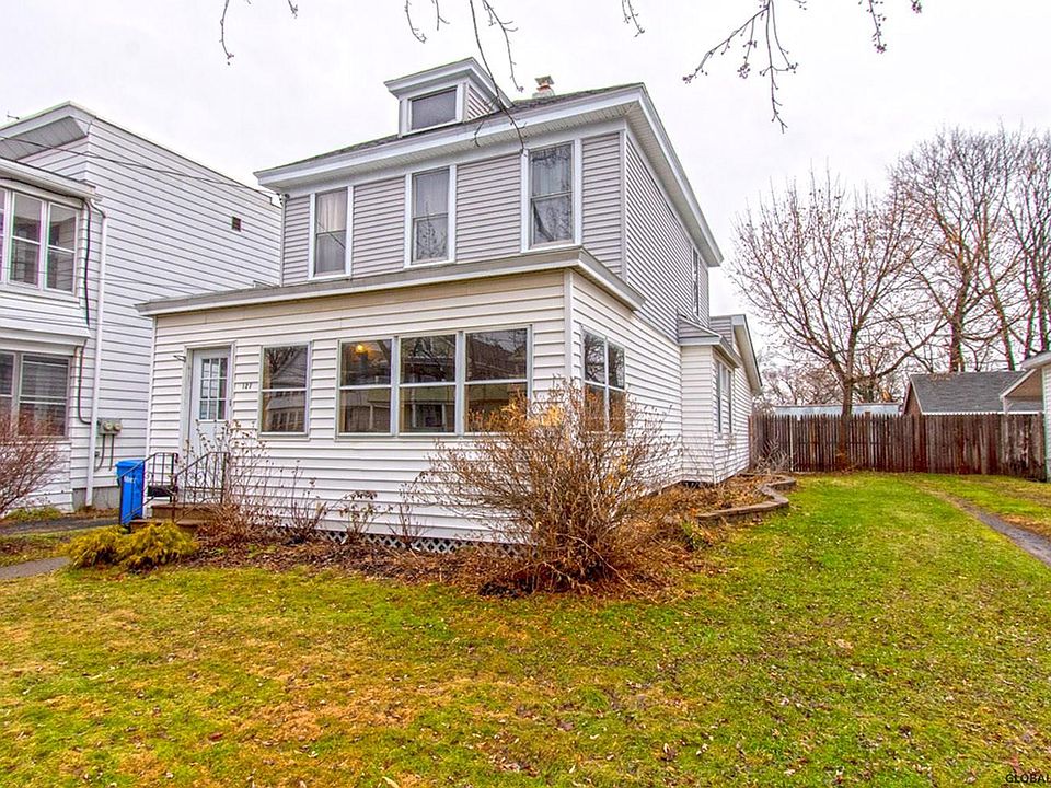 1st image of 127 Woodlawn Ave