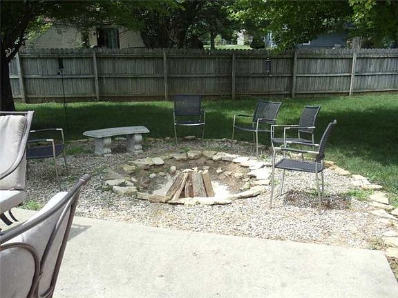 5th image of 2804 N Grassy Creek Dr