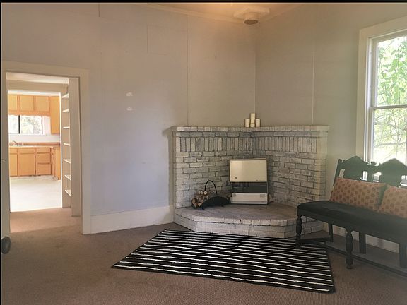 4th image of 901 N Brush St