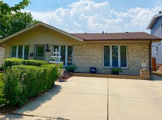 10608 Oak Ave, Chicago Ridge, IL 60415