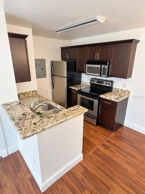 1 bed, 1.0 bath, 665 sqft, $1,150 — Photo 3