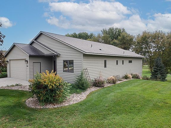 3rd image of 202 River Oaks Dr