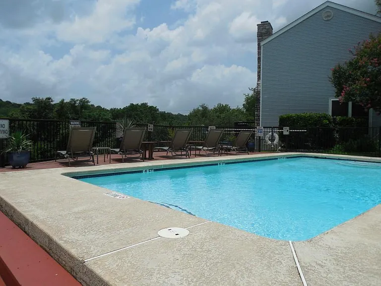 6703 Old Quarry Ln — Photo 24