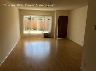 417 N Los Robles Ave #3, Pasadena, CA 91101