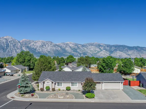 1225 Springtime Dr, Gardnerville, NV 89460