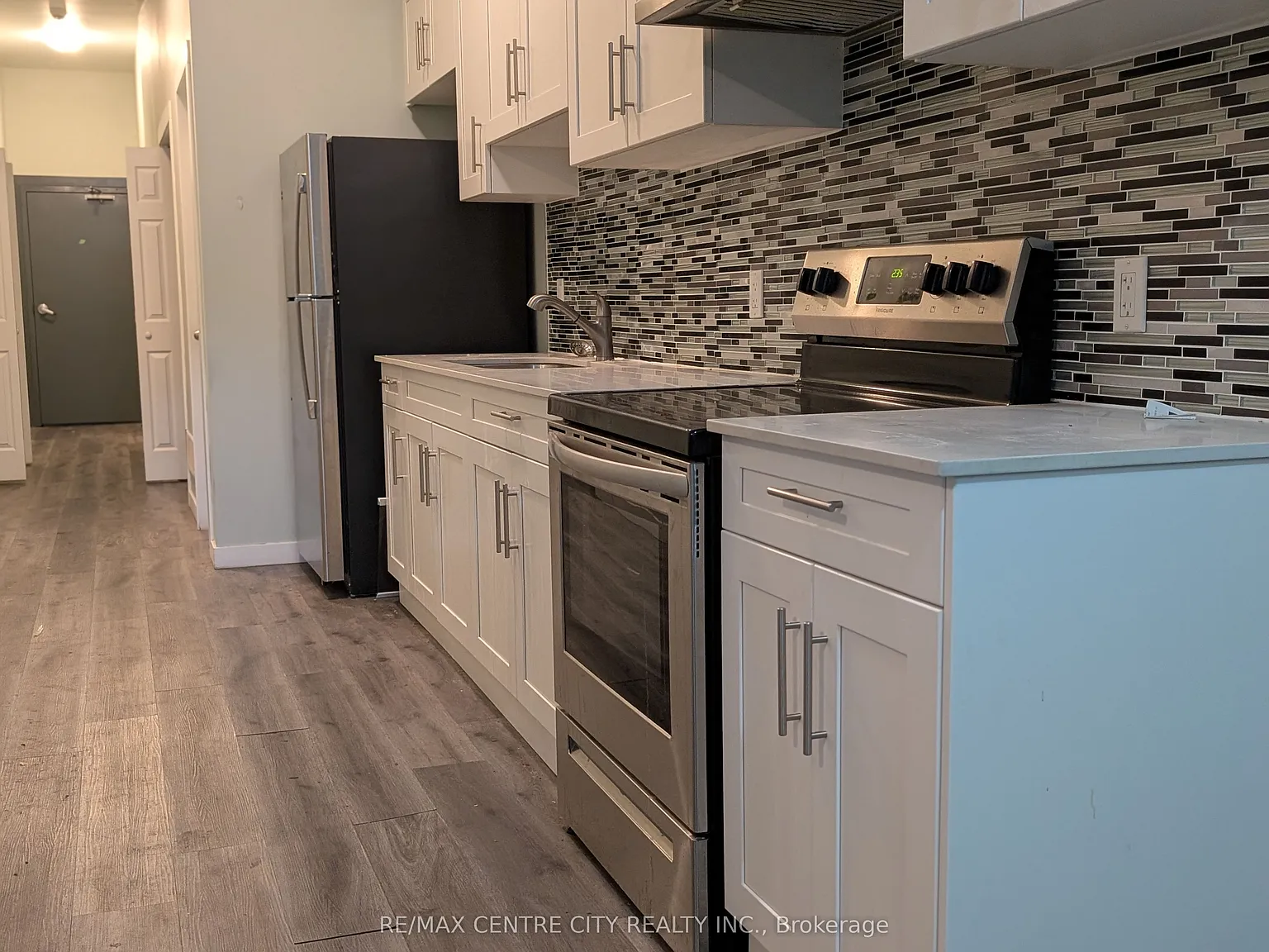 2 bed, $1,595 — Photo 2