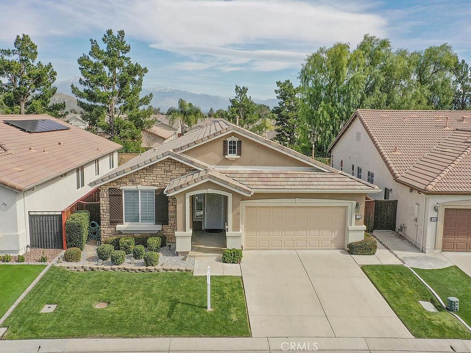 1st image of 376 Bjorn Ct
