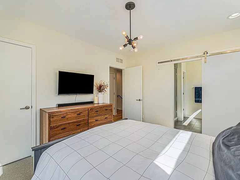 3402 W 18th Ave — Photo 14