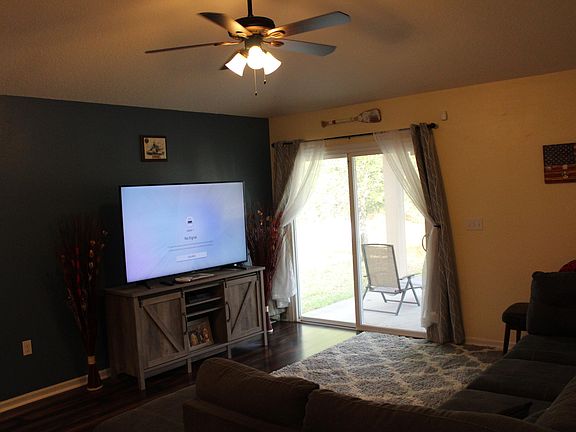 5th image of 15869 Canoe Creek Dr