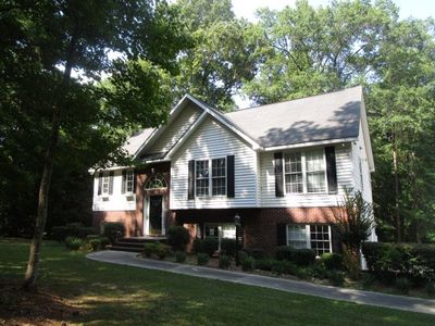 907 Mount Moriah Rd, Greenwood, SC, 29646