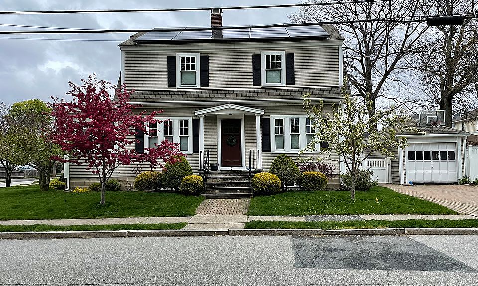 2nd image of 3 Clements Rd