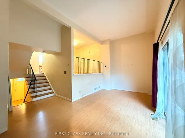 120 Beverly Glen Blvd #59, Toronto, ON M1W 1W6