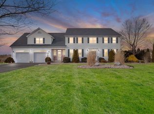 4 Edward St, Wilbraham, MA 01095