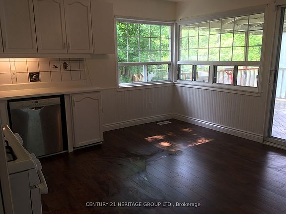 5th image of 280 Parkway Ave