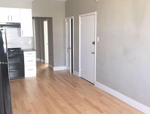 4th image of 702 Fairmount Ave #B