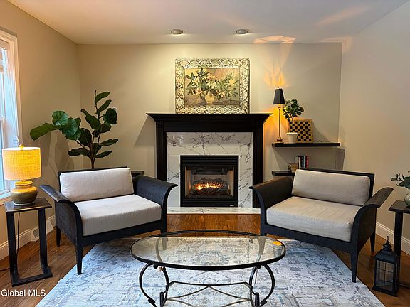 4th image of 69 Damascus Drive