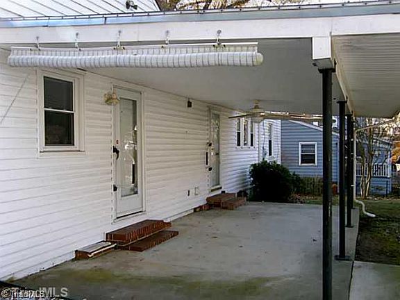 5th image of 808 Westwood Ave