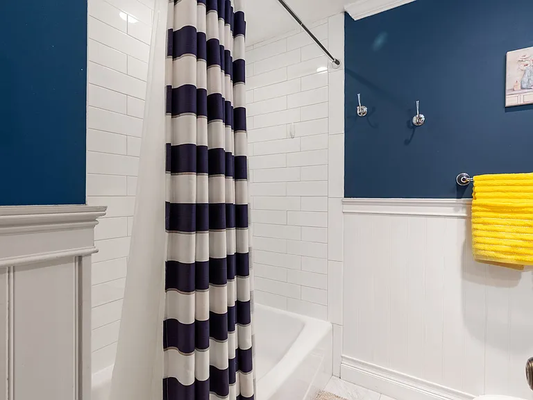 38RA Charter St #2 — Photo 11