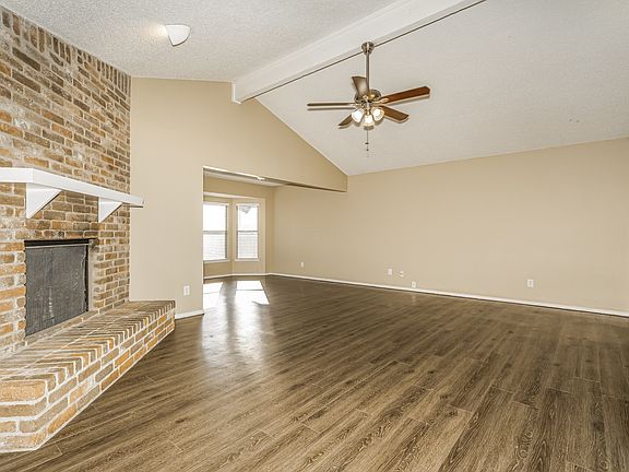 4th image of 1337 N Creek Dr