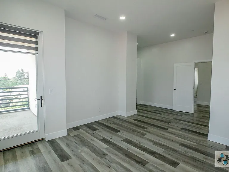 5535-5539 Potomac St — Photo 29