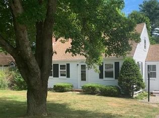 1084 Whitman St #1084, Hanson, MA 02341