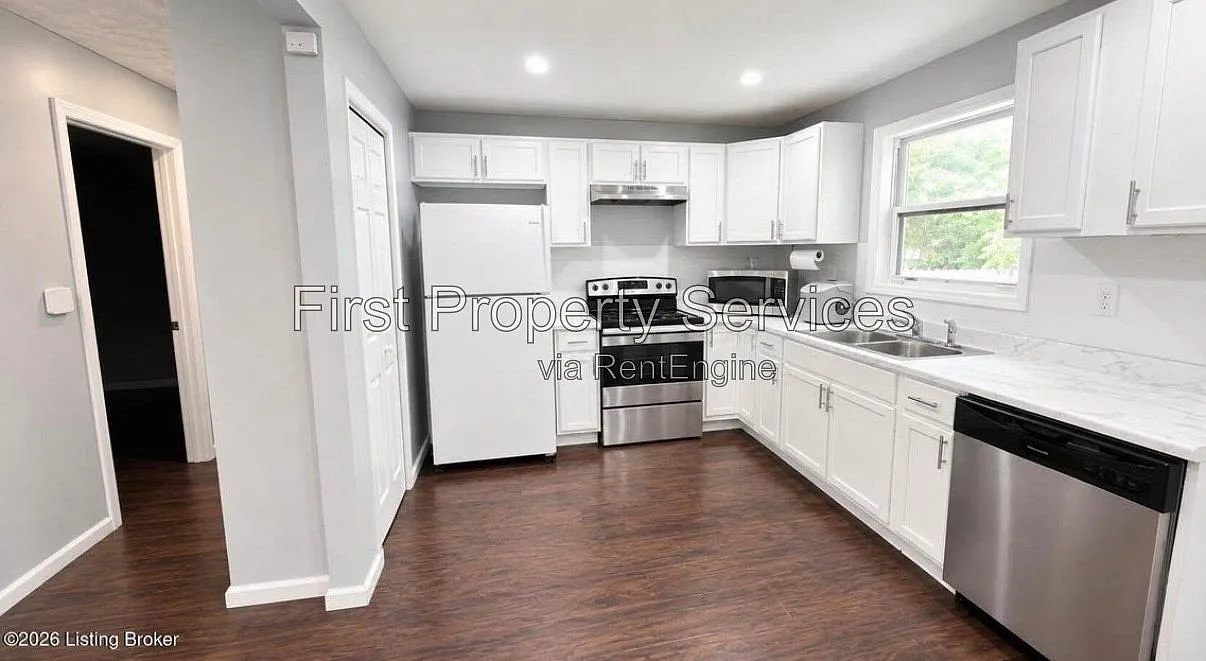 5 bed, 2.0 bath, 1960 sqft, $2,200 — Photo 3